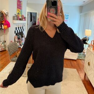 T BY ALEXANDER WANG BLACK WHITE V NECK SWEATER SIZE SMALL